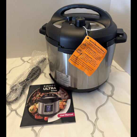 Instant Pot 10-in-1 Multi- Use Programmable Pressure Cooker 6 Quart Ultra 60 - Picture 5 of 7